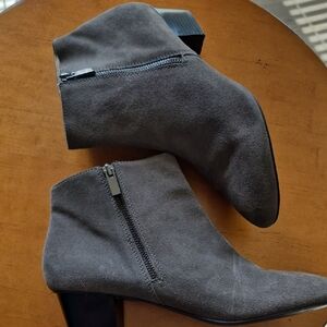 Alfani Sicilla Gray Suede Ankle Boots size 11. VGUC